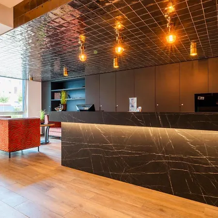 Hotel Plaza 4*