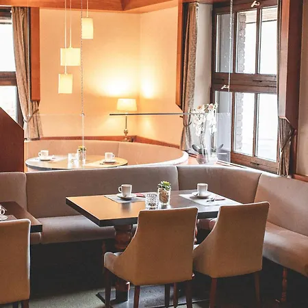 Plaza מלון רקלינגהאוזן