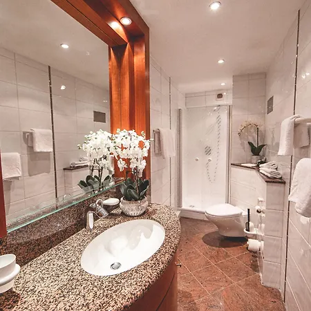 Hotel Plaza 4*