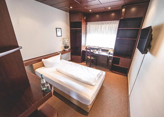 Plaza 4* ركلنغهاوزن